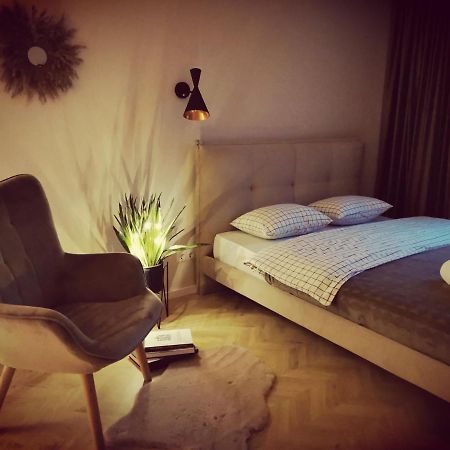 Cosy Old Town Apartment Klaipėda Exteriör bild