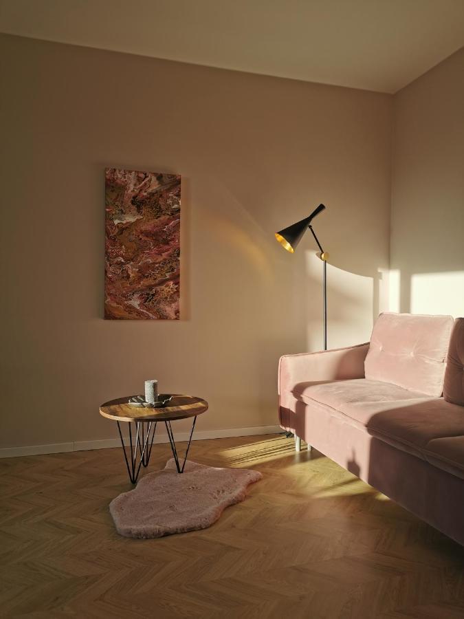 Cosy Old Town Apartment Klaipėda Exteriör bild